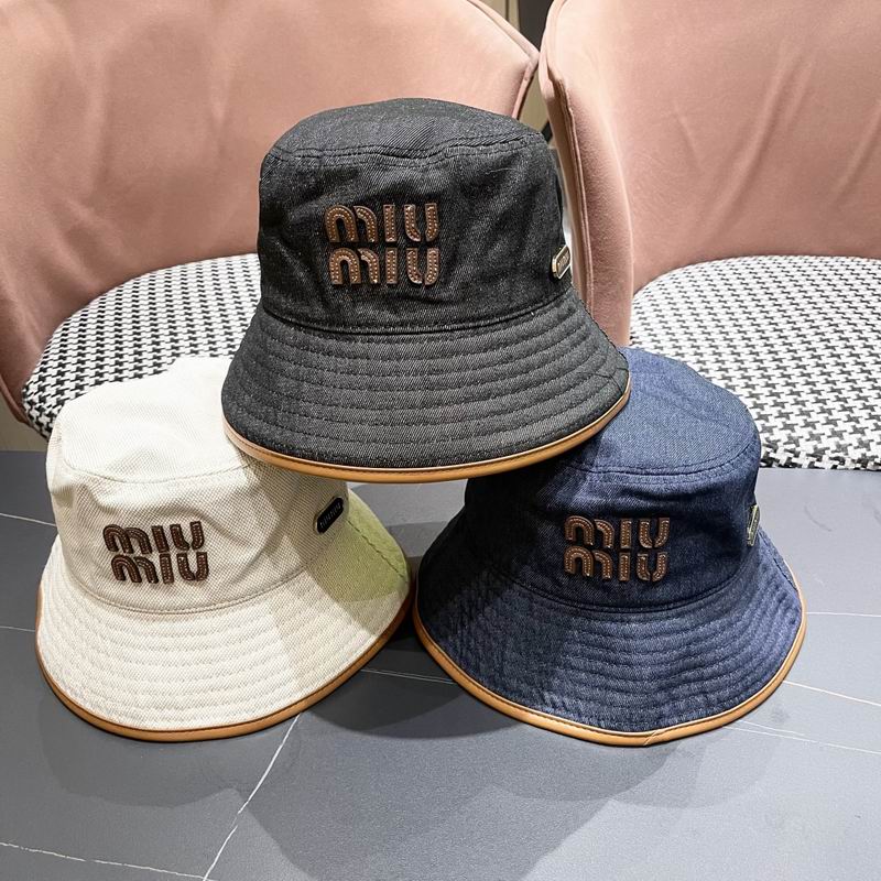 Miumiu hat 060101